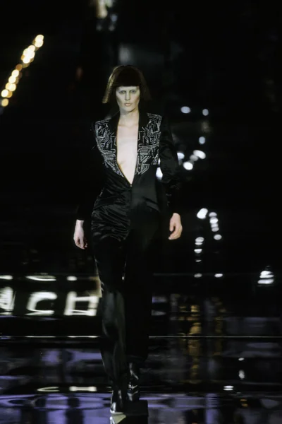 Look 24